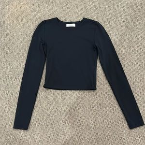 Aritzia black long sleeve